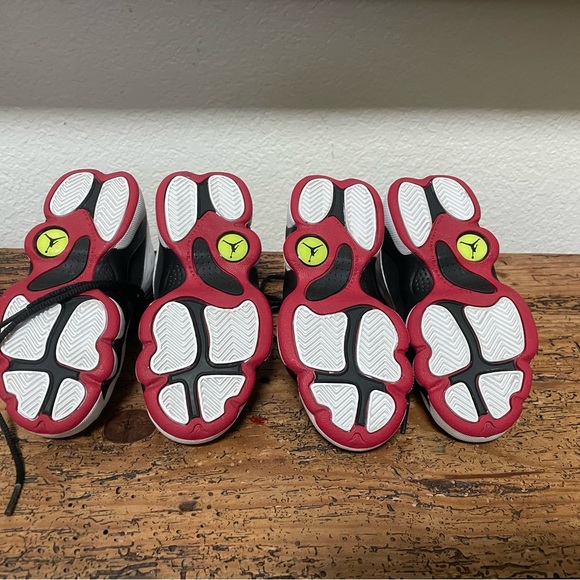 Youth Jordan Retro 13 size 11c - Picture 6 of 6